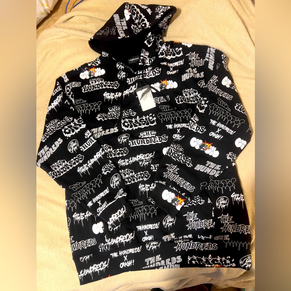 Rare TheHundreds hoodie brand new. From TheHundreds store in LA. Size XL 💣💣